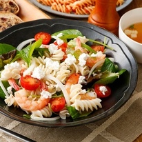 レシピ画像：エビとチーズのサラダパスタ