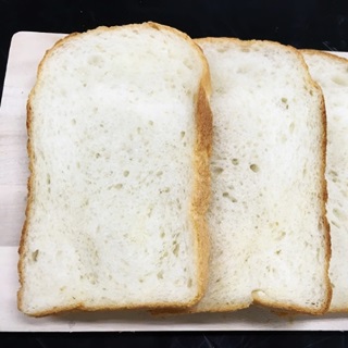 レシピ画像：簡単 ホームベーカリーでミルク食パン