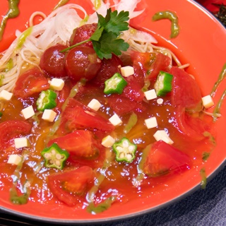 レシピ画像：完熟トマトのジュレのせそば